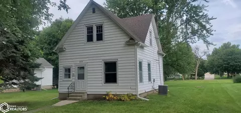 425 S Kiel St, Holstein, IA 51025