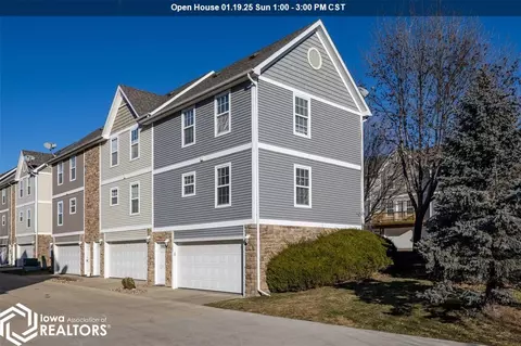 1105 Flagstone Ln, Pleasant Hill, IA 50327