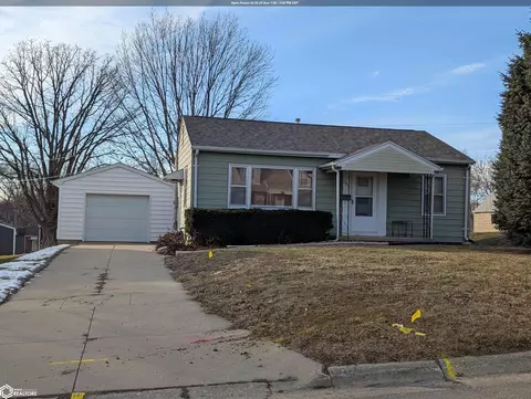 1009 S 7th Ave, Marshalltown, IA 50158