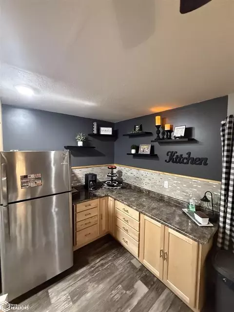 Kitchen - 1215 E Cross, Centerville, IA 52544 photo 3 of 4