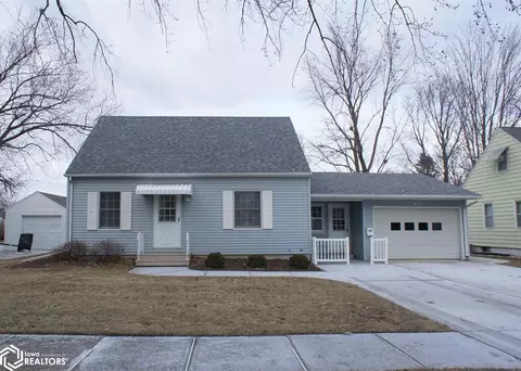 835 Webster St, Webster City, IA 50595