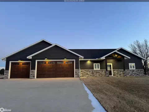 1911 W River Dr, Humboldt, IA 50548