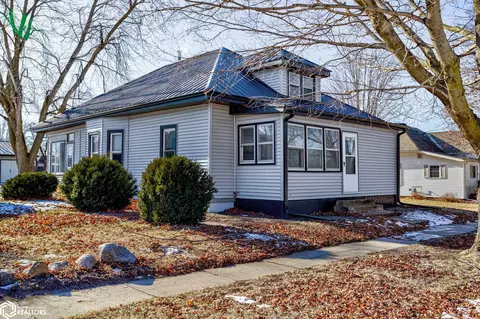 1114 W 3rd St, Boone, IA 50036