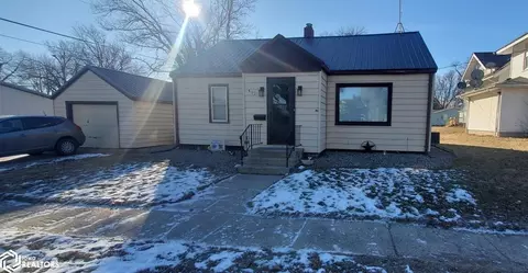409 E 2nd St, Holstein, IA 51025