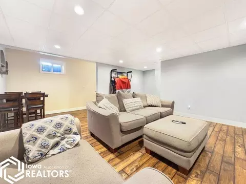 421 2nd St NE, Hampton, IA 50441 photo 39