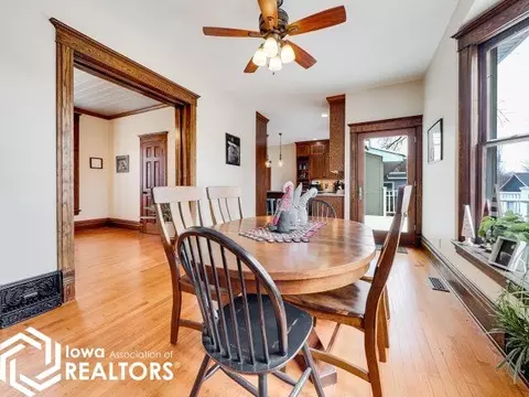 421 2nd St NE, Hampton, IA 50441 photo 9