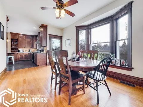 421 2nd St NE, Hampton, IA 50441 photo 8