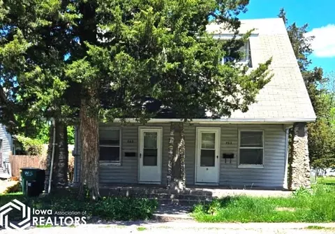 703 W 705 W Briggs Ave, Fairfield, IA 52556