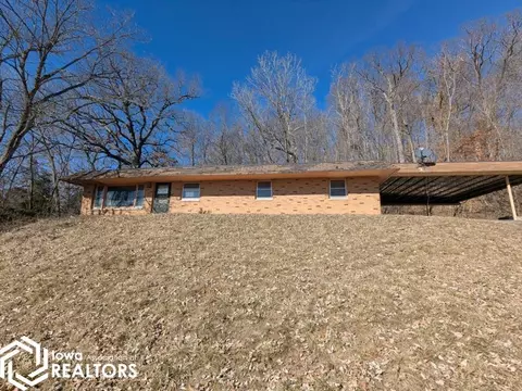 12385 Dmc Hwy 99, Burlington, IA 52601