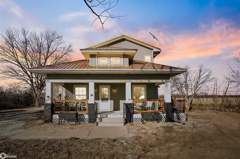 18594 140th St, Danville, IA 52623