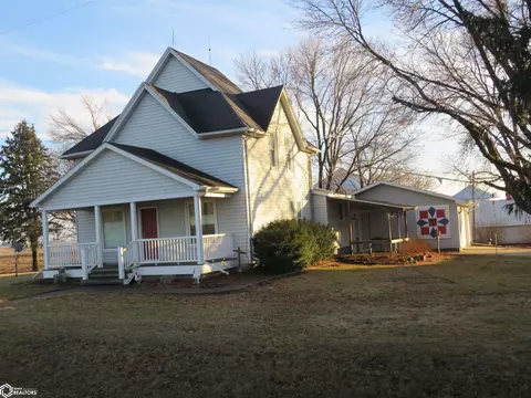 1679 95th St, Hampton, IA 50441 photo 3