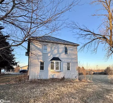 107 Franklin Main St, West Point, IA 52656