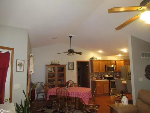110 S 16th, Hamilton, IL 62341 photo 6
