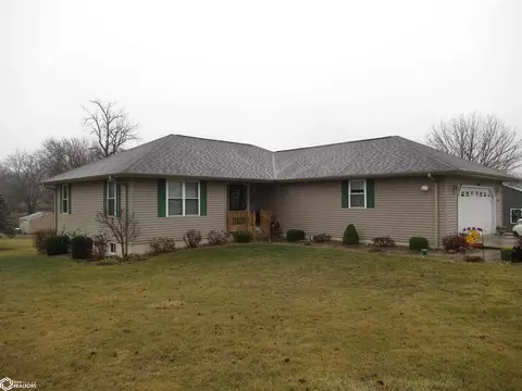 110 S 16th, Hamilton, IL 62341