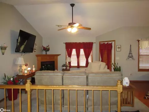 110 S 16th, Hamilton, IL 62341 photo 4
