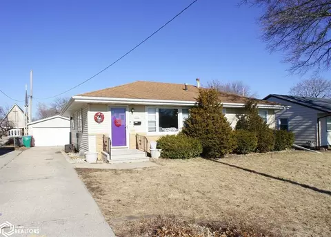 1217 Betsy Ln, Webster City, IA 50595