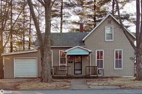108 E Adams Ave, Fairfield, IA 52556