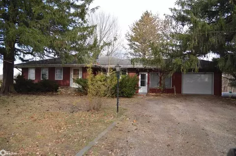 2402 Ripley Bridge Dr, Charles City, IA 50616
