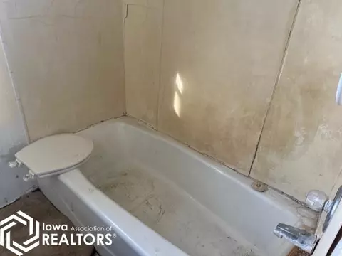 Bath - 506 1st St, Corwith, IA 50430 photo 2 of 2