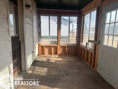 Exterior - 506 1st St, Corwith, IA 50430 photo 2 of 3