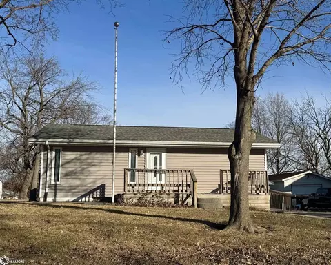 1103 12 W Adair St, Creston, IA 50801