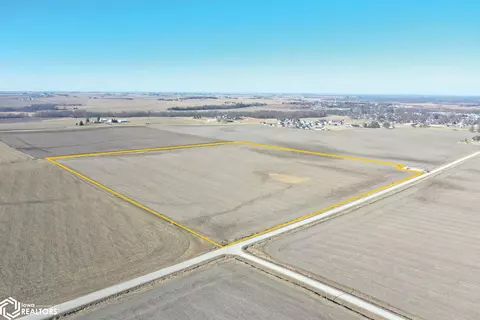 South Street, La Porte City, IA 50651