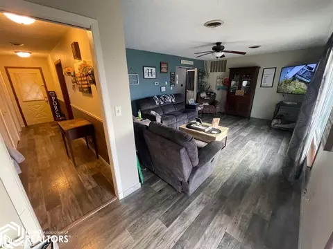 2001 S 16th St, Centerville, IA 52544 photo 5