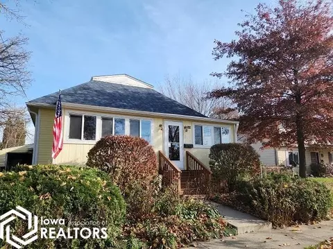 814 W 6th St S, Newton, IA 50208