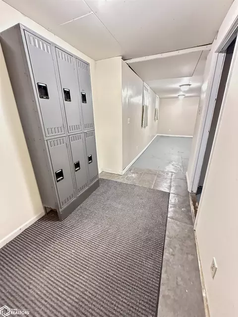 Entry Way - 114 4th St SE, Hampton, IA 50441 photo 2 of 2