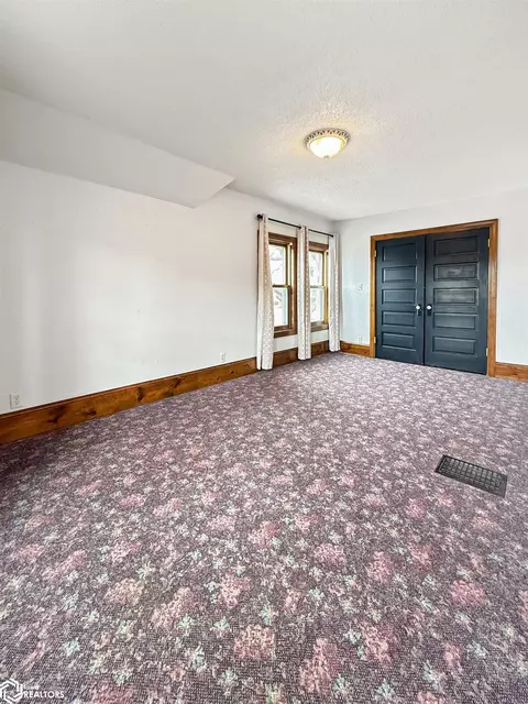 Bedroom - 114 4th St SE, Hampton, IA 50441 photo 6 of 10