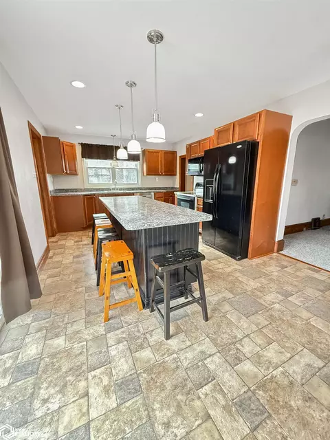 Kitchen - 114 4th St SE, Hampton, IA 50441 photo 2 of 3