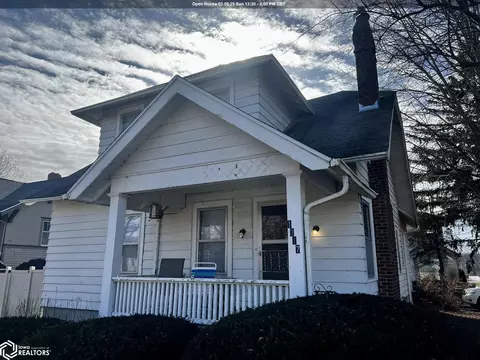 1317 Division St, Burlington, IA 52601
