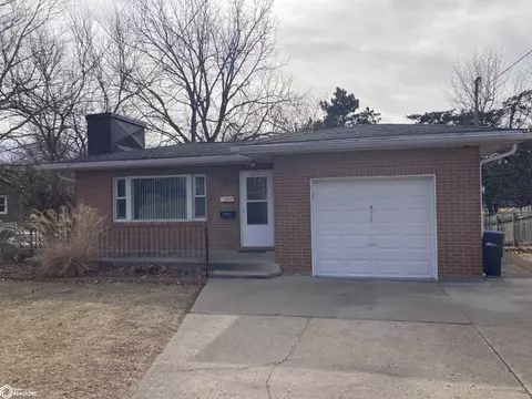 2019 Sunnyside Ave, Burlington, IA 52601