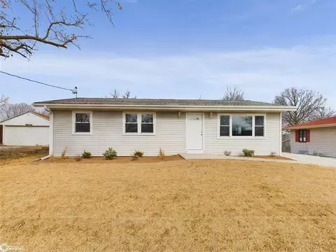 740 Hickory Ter, Keokuk, IA 52632