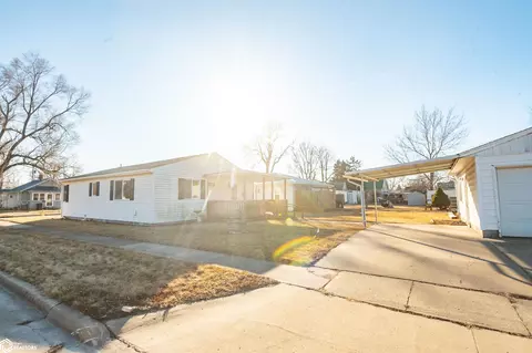 525 Boone Ave, Ottumwa, IA 52501