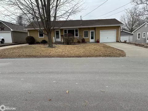 701 E 15t St S, Newton, IA 50208