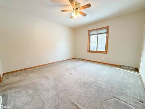 Bedroom - 1656 Dorell Dr, Hampton, IA 50441 photo 3 of 11