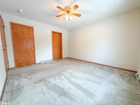 Bedroom - 1656 Dorell Dr, Hampton, IA 50441 photo 2 of 11