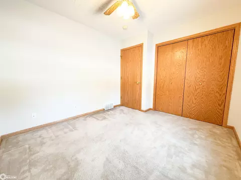 Bedroom - 1656 Dorell Dr, Hampton, IA 50441 photo 9 of 11