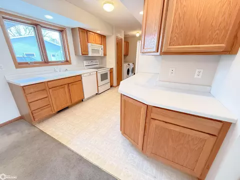 Kitchen - 1656 Dorell Dr, Hampton, IA 50441 photo 2 of 2