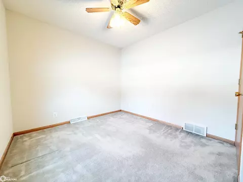 Bedroom - 1656 Dorell Dr, Hampton, IA 50441 photo 11 of 11