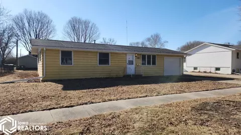 1614 E Linden St, Algona, IA 50511