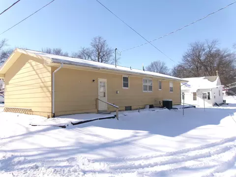 204 E 10th St, Atlantic, IA 50022 photo 2