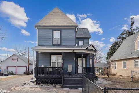 1008 W Church St, Marshalltown, IA 50158