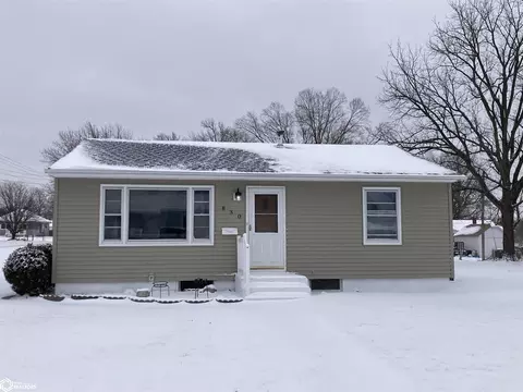 830 Emmett St, Burlington, IA 52601