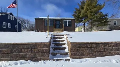 416 S Central St, Forest City, IA 50436