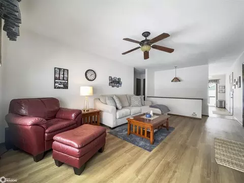 Living - 915 3rd St NW, Hampton, IA 50441 photo 1 of 2