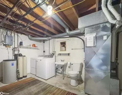 Other - 915 3rd St NW, Hampton, IA 50441 photo 4 of 4