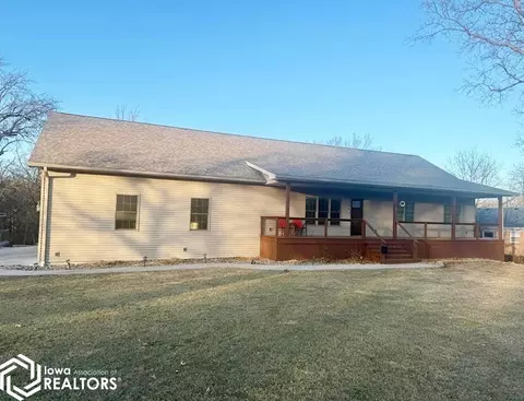 211 Pike Rd, Ottumwa, IA 52501