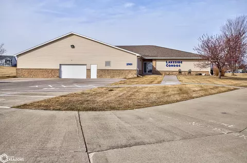 2901 S 2nd St, Marshalltown, IA 50158